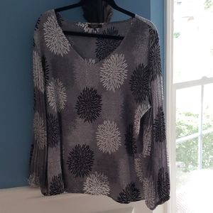 Beautiful chrysanthemum blouse